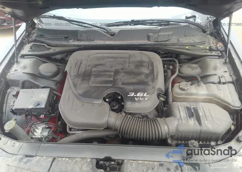 2017 Dodge Challenger Sxt z USA, uszkodzony, nr VIN 2C3CDZAGXHH536211